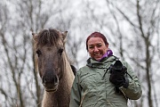 Maria und Konik, Homo sapiens and Equus ferus gmelini - (Maerz 2013), Maria and Heck Horse