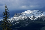 Neuschnee auf den Gipfeln der Kanadischen Rockies, Jasper Nationalpark  -  Kanada, Fresh snow on the top of a mountain in the Canadian Rockies