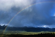Regenbogen vor der Maligne-Bergkette, Jasper Nationalpark  -  Kanada, Rainbow in front of the Maligne Range